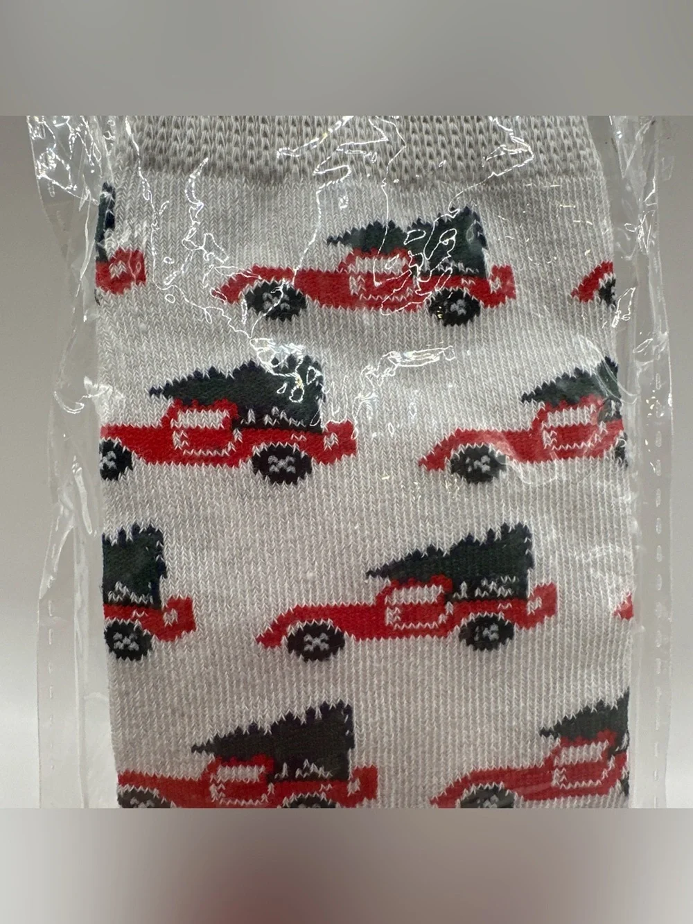 Properly Tied Boys 7-9Y  Youth Socks Lucky Duck Christmas Tree Truck Holiday